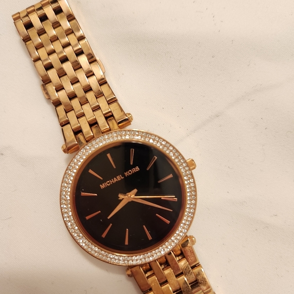 EUC Rose Gold Michael Kors Watch - Picture 4 of 10